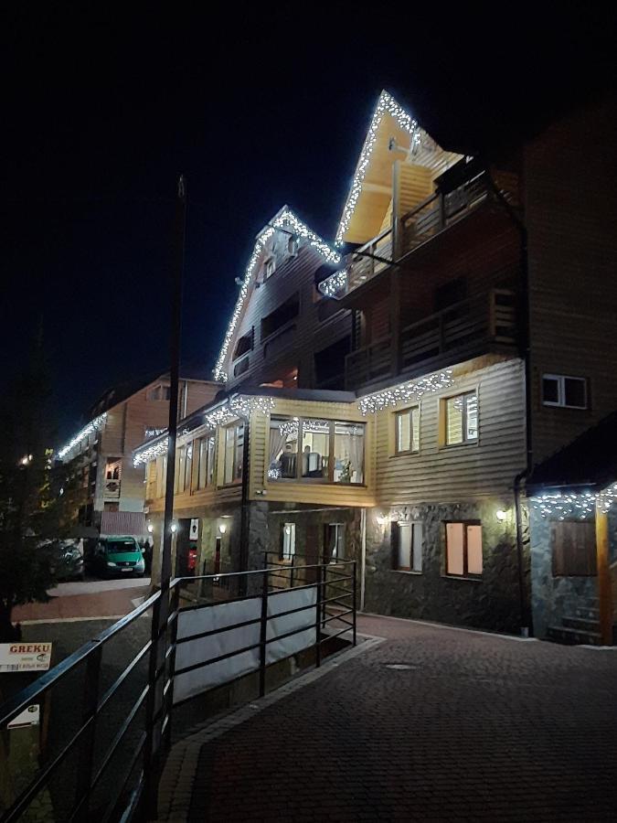 Greku Hotel Bukovel Ngoại thất bức ảnh