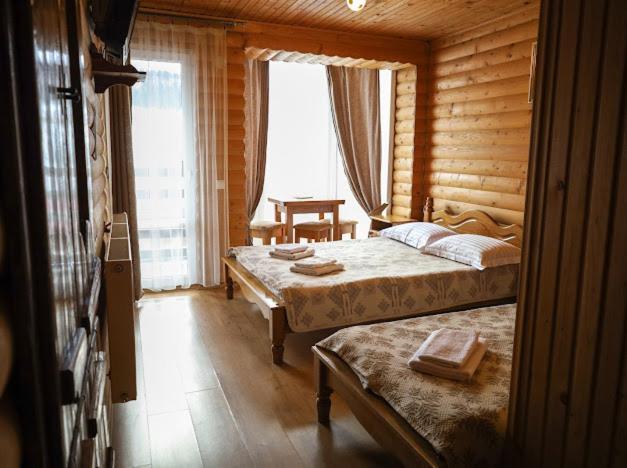 Greku Hotel Bukovel Ngoại thất bức ảnh
